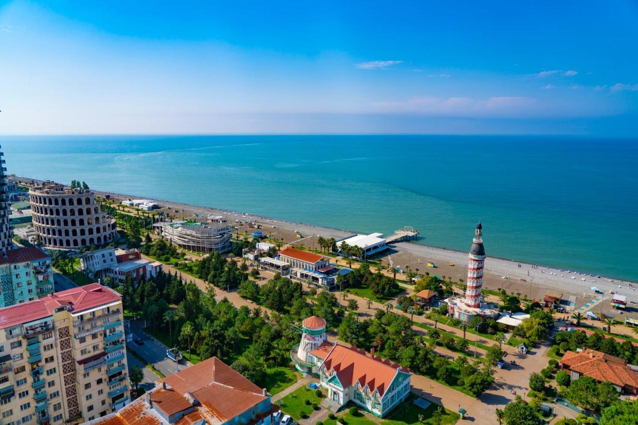 Seaside Resort In New Orbi Twins Batumi Exterior foto