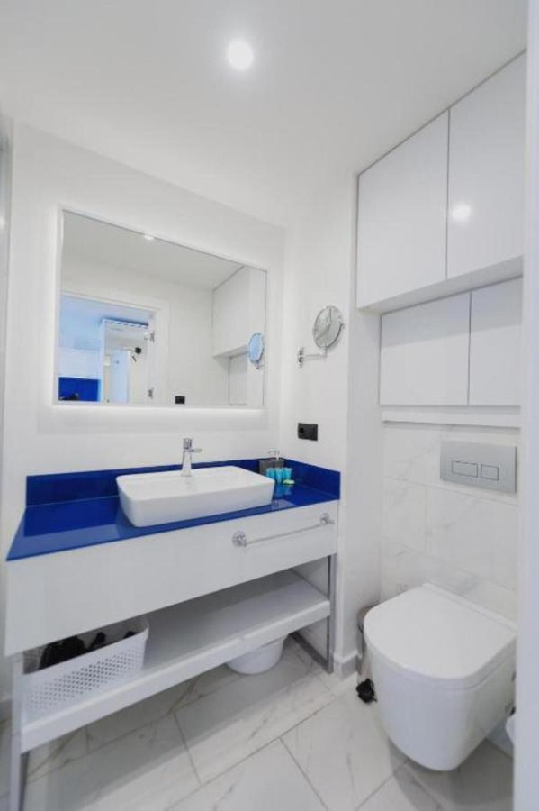 Seaside Resort In New Orbi Twins Batumi Exterior foto